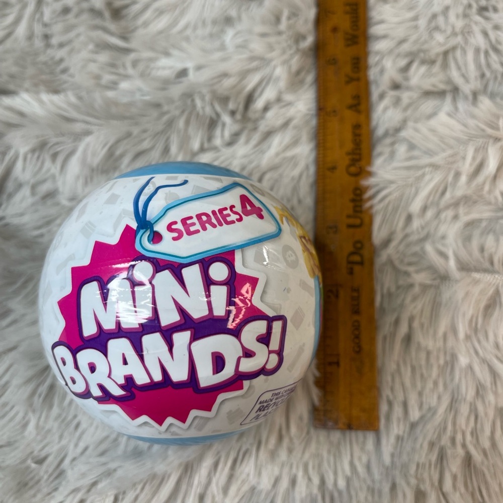 Mini brand  frozen in time series 4